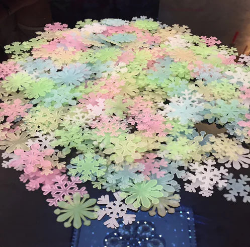 3D Glow-in-the-Dark Snowflake Wall Stickers