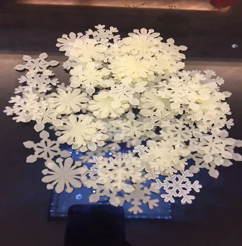 3D Glow-in-the-Dark Snowflake Wall Stickers