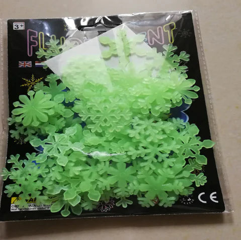 3D Glow-in-the-Dark Snowflake Wall Stickers